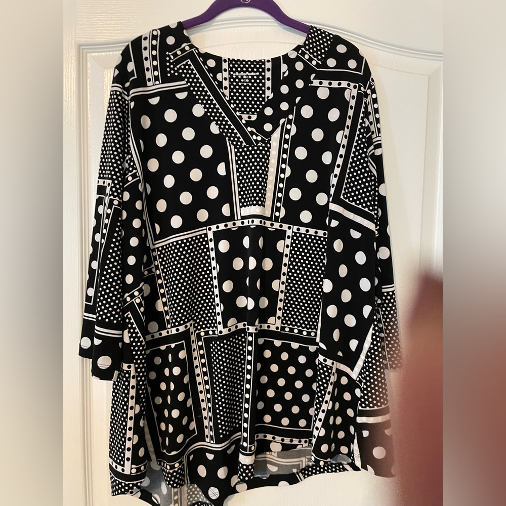 Allison Daley Black and White Geometric Blouse